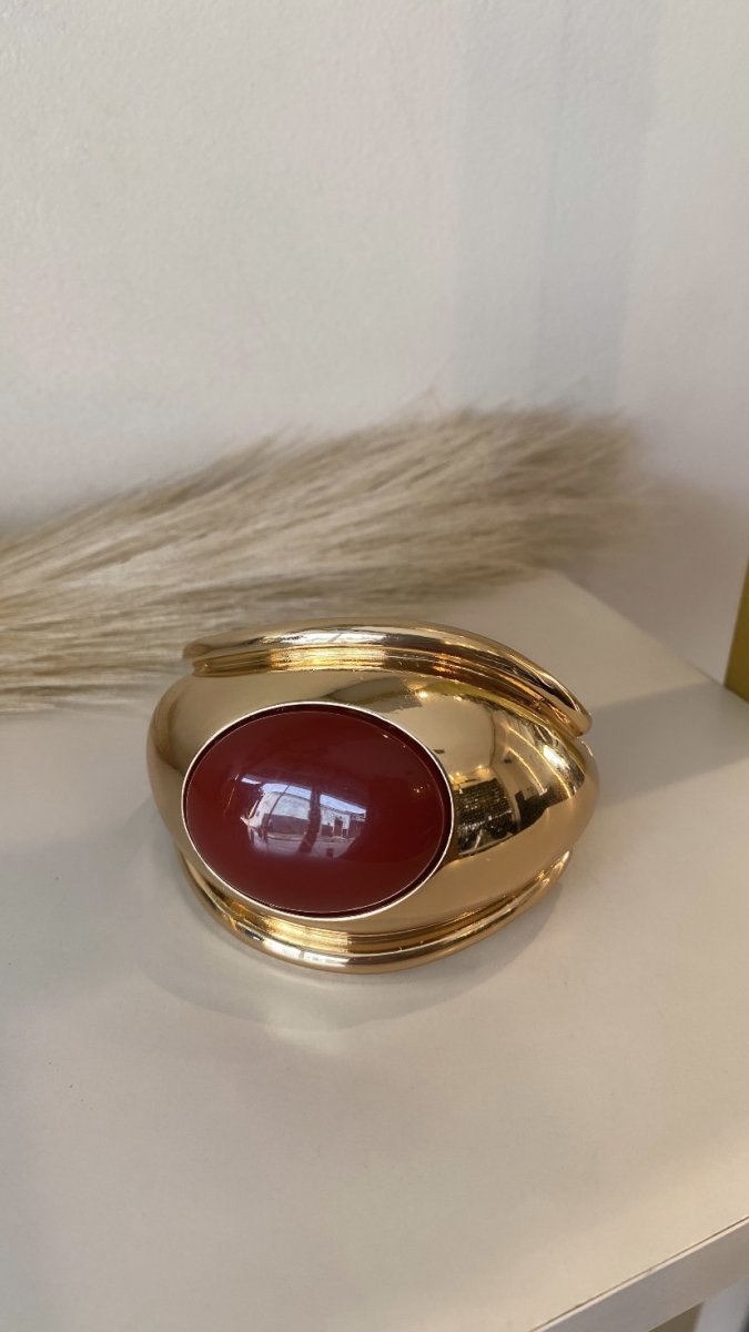 Bracelete grosso com pedra oval