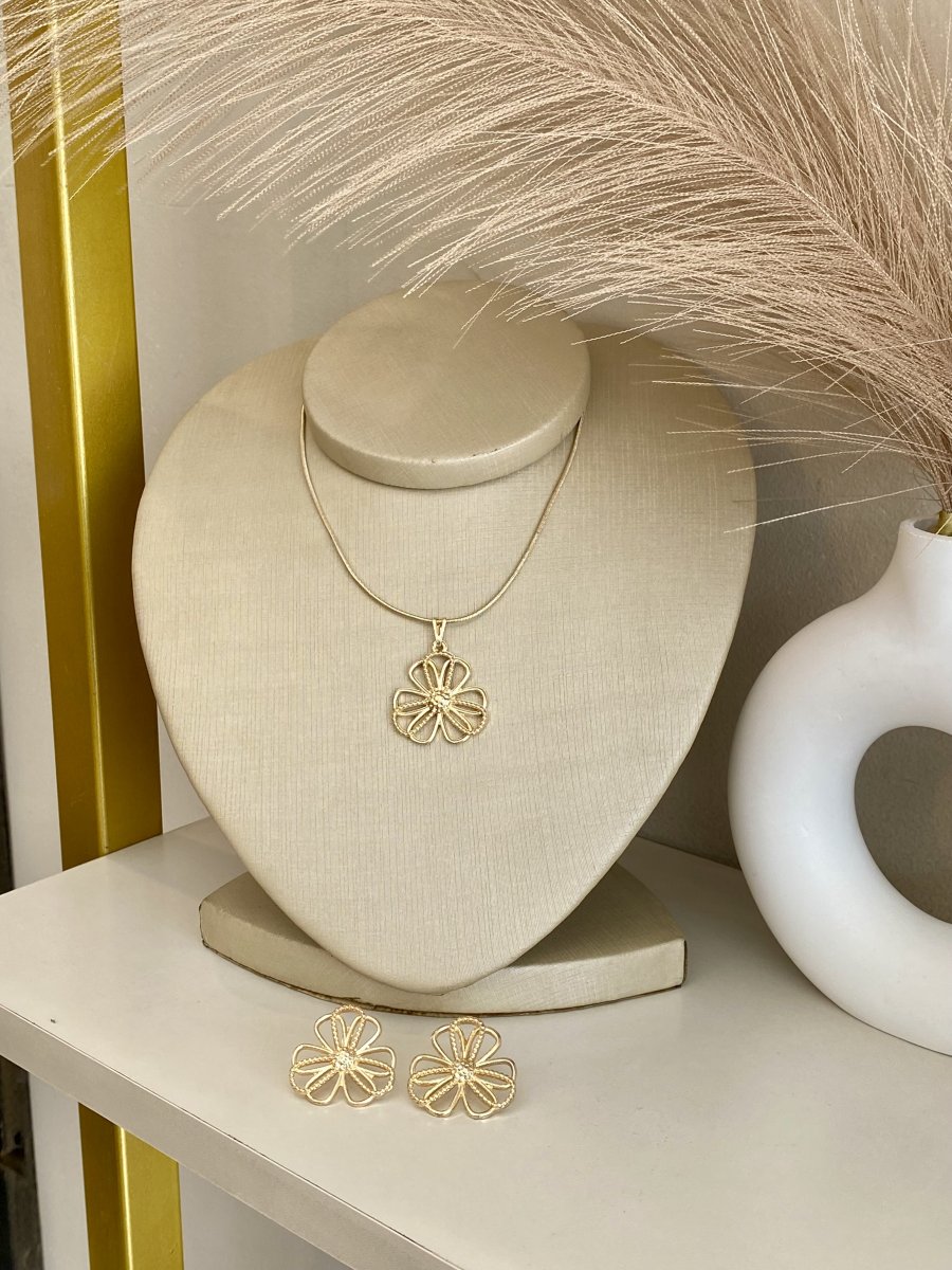 Conjunto folheado