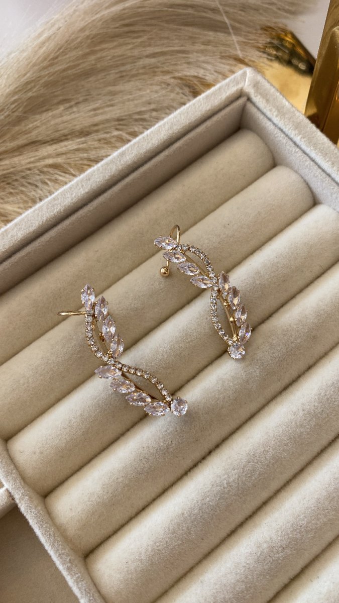 Earcuff dourado